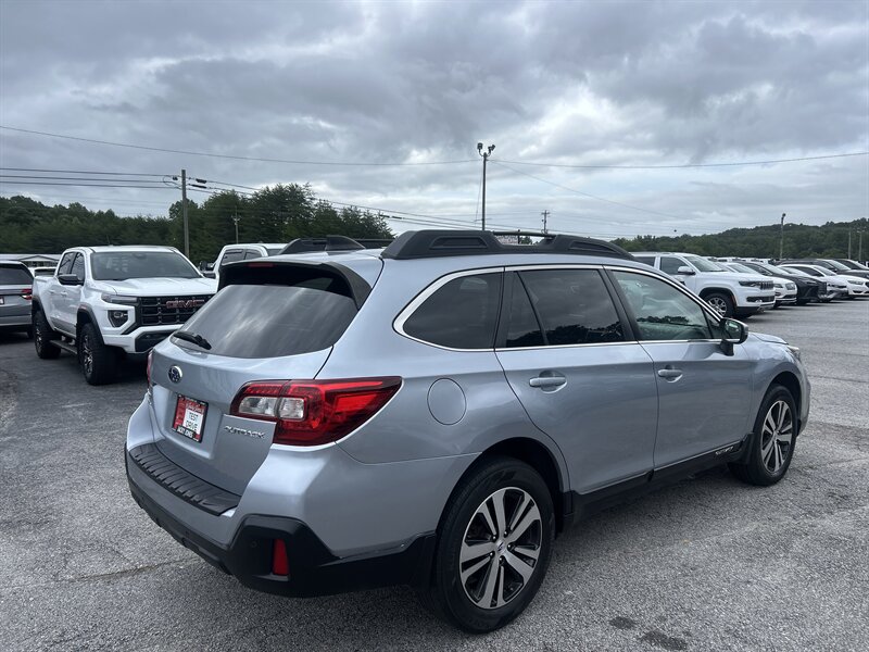 2019 Subaru Outback Limited - Photo 6 - Cleveland, GA 30528