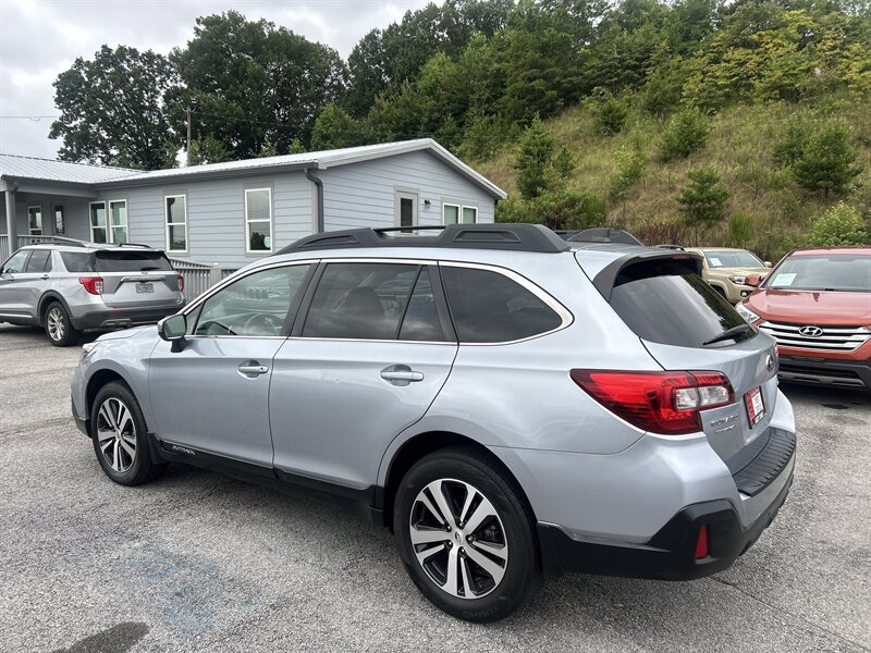 2019 Subaru Outback Limited - Photo 4 - Cleveland, GA 30528