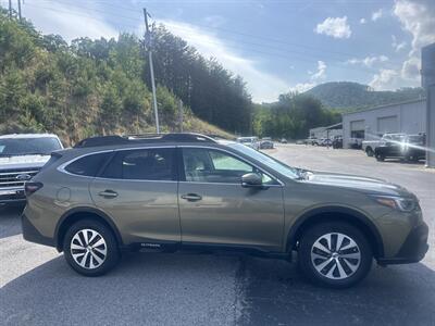 2020 Subaru Outback Premium   - Photo 8 - Cleveland, GA 30528