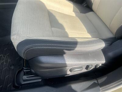 2020 Subaru Outback Premium   - Photo 16 - Cleveland, GA 30528