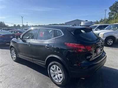 2018 Nissan Rogue Sport S - Photo 4 - Cleveland, GA 30528