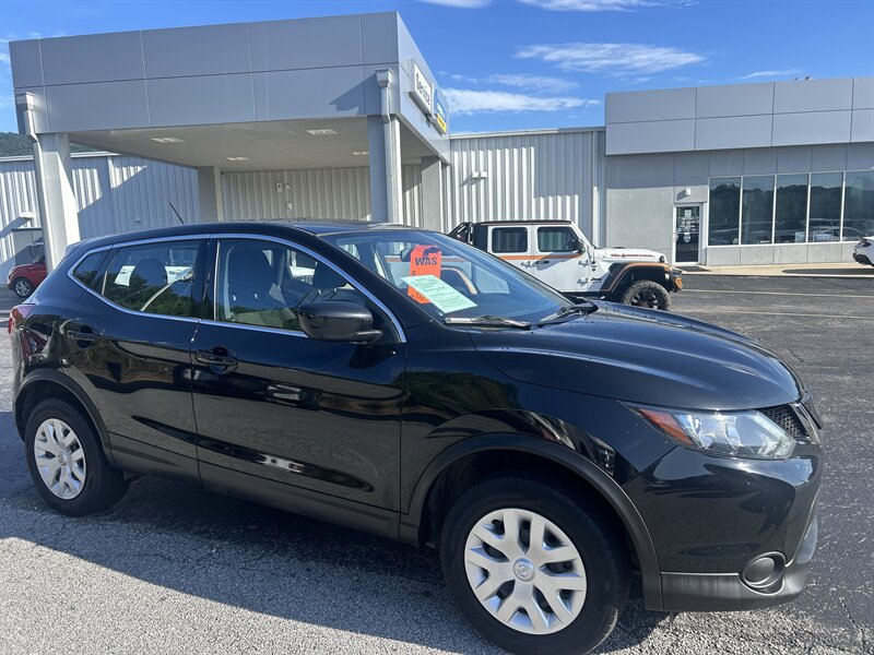 2018 Nissan Rogue Sport S - Photo 8 - Cleveland, GA 30528