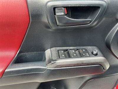 2016 Toyota Tacoma SR5   - Photo 17 - Cleveland, GA 30528