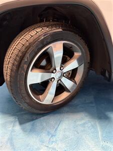 2014 Jeep Grand Cherokee Limited   - Photo 16 - Charlotte, NC 28205