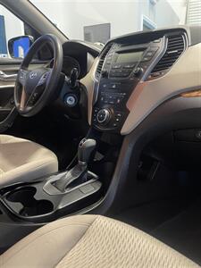 2014 Hyundai SANTA FE Sport 2.4L   - Photo 10 - Charlotte, NC 28205