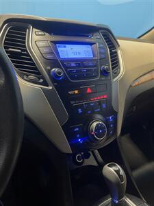 2014 Hyundai SANTA FE Sport 2.4L   - Photo 17 - Charlotte, NC 28205