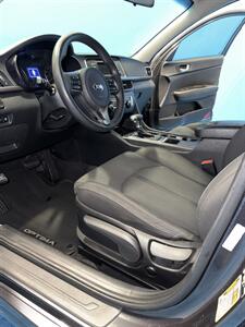 2017 Kia Optima LX   - Photo 11 - Charlotte, NC 28205