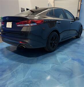 2017 Kia Optima LX   - Photo 4 - Charlotte, NC 28205