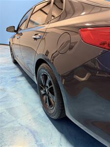 2017 Kia Optima LX   - Photo 10 - Charlotte, NC 28205