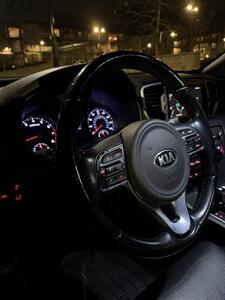 2017 Kia Sportage EX   - Photo 12 - Charlotte, NC 28205