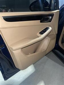 2015 Porsche Macan S   - Photo 6 - Charlotte, NC 28205