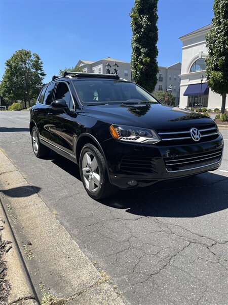 2013 Volkswagen Touareg VR6 Sport  