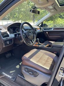2013 Volkswagen Touareg VR6 Sport   - Photo 7 - Charlotte, NC 28205