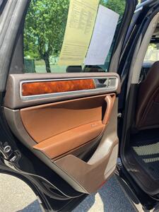 2013 Volkswagen Touareg VR6 Sport   - Photo 15 - Charlotte, NC 28205