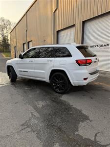 2019 Jeep Grand Cherokee Altitude   - Photo 4 - Charlotte, NC 28273