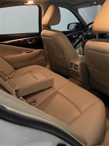 2014 INFINITI Q50 Premium   - Photo 19 - Charlotte, NC 28205