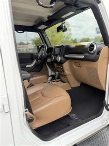 2015 Jeep Wrangler Unlimited Sahara   - Photo 9 - Charlotte, NC 28273