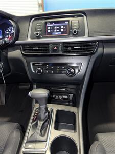2016 Kia Optima LX - Photo 9 - Charlotte, NC 28205
