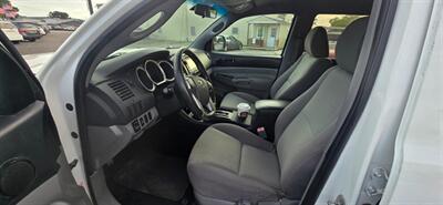 2013 Toyota Tacoma PreRunner V6   - Photo 14 - Orlando, FL 32837