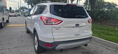 2016 Ford Escape SE   - Photo 10 - Orlando, FL 32837