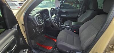 2017 Toyota Tacoma TRD Off-Road   - Photo 7 - Orlando, FL 32837