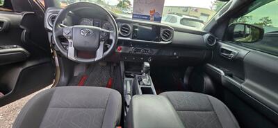 2017 Toyota Tacoma TRD Off-Road   - Photo 11 - Orlando, FL 32837