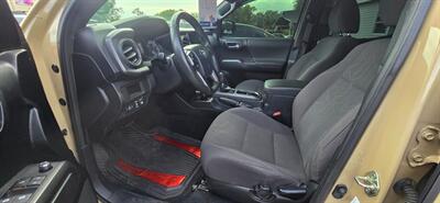 2017 Toyota Tacoma TRD Off-Road   - Photo 8 - Orlando, FL 32837