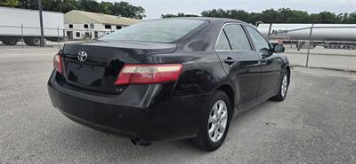 2007 Toyota Camry LE   - Photo 7 - Orlando, FL 32837