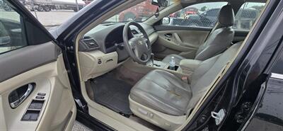 2007 Toyota Camry LE   - Photo 13 - Orlando, FL 32837