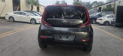 2020 Kia Soul S   - Photo 6 - Orlando, FL 32837