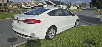 2017 Ford Fusion S   - Photo 6 - Orlando, FL 32837