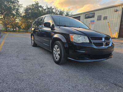 2014 Dodge Grand Caravan SXT 30th Anniversary   - Photo 2 - Orlando, FL 32837