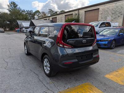 2020 Kia Soul S   - Photo 8 - Orlando, FL 32837
