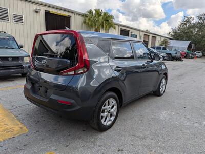 2020 Kia Soul S   - Photo 6 - Orlando, FL 32837