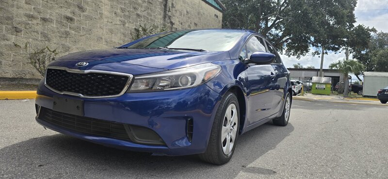 2017 Kia Forte LX - Photo 1 - Orlando, FL 32837