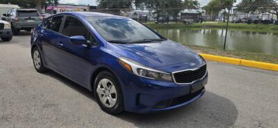 2017 Kia Forte LX   - Photo 7 - Orlando, FL 32837
