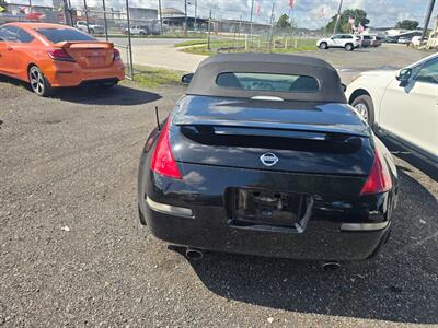 2005 Nissan 350Z Touring   - Photo 4 - Orlando, FL 32837