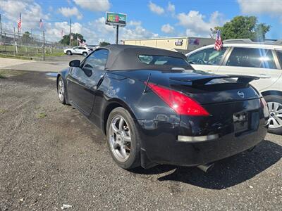 2005 Nissan 350Z Touring   - Photo 10 - Orlando, FL 32837
