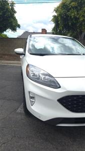 2020 Ford Escape Hybrid Titanium   - Photo 19 - Sun Valley, CA 91352