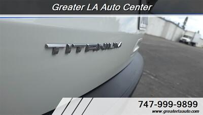 2020 Ford Escape Hybrid Titanium   - Photo 10 - Sun Valley, CA 91352