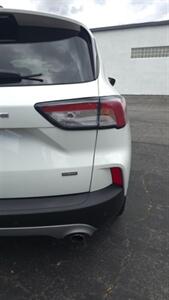 2020 Ford Escape Hybrid Titanium   - Photo 13 - Sun Valley, CA 91352