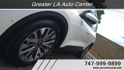2020 Ford Escape Hybrid Titanium   - Photo 16 - Sun Valley, CA 91352