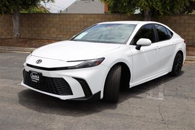 2025 Toyota Camry SE - Photo 8 - Sun Valley, CA 91352