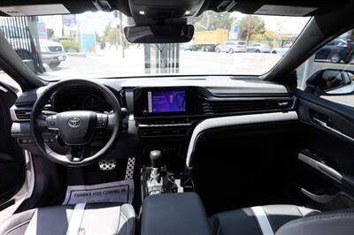 2025 Toyota Camry SE - Photo 22 - Sun Valley, CA 91352