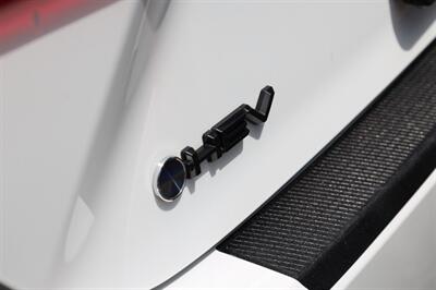 2025 Toyota Camry SE - Photo 18 - Sun Valley, CA 91352