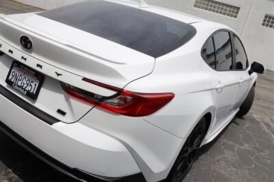 2025 Toyota Camry SE - Photo 4 - Sun Valley, CA 91352
