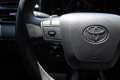 2025 Toyota Camry SE - Photo 13 - Sun Valley, CA 91352