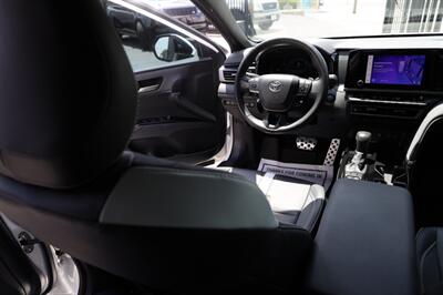 2025 Toyota Camry SE - Photo 23 - Sun Valley, CA 91352