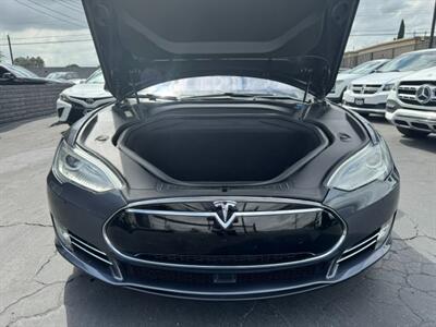 2015 Tesla Model S P90D - Photo 13 - Sun Valley, CA 91352