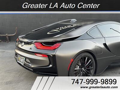 2015 BMW i8   - Photo 8 - Sun Valley, CA 91352